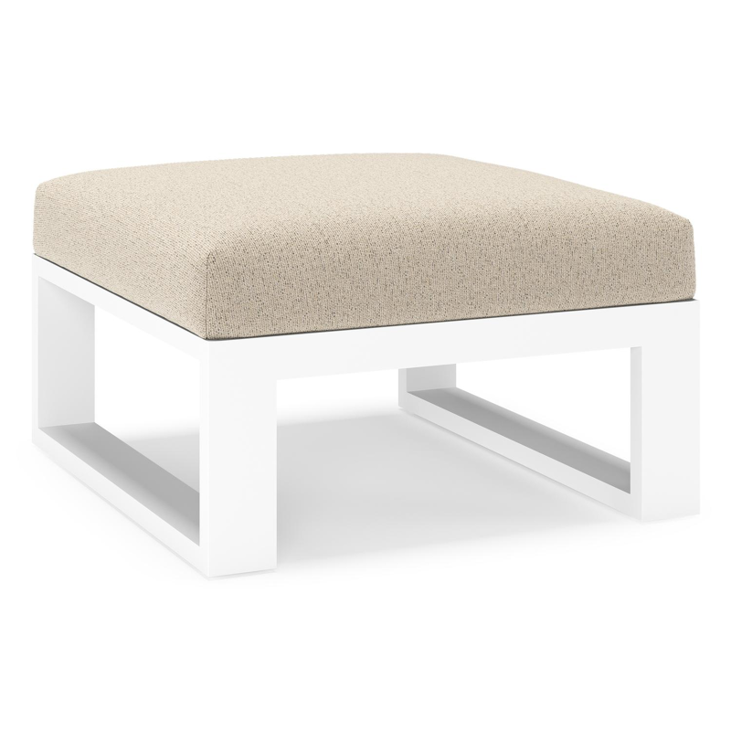 Verato poef in wit aluminium met marbella beige all weather cosytica kussen