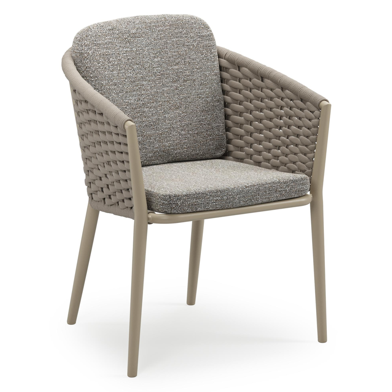 Orso stapelbare tuinstoel in beige aluminium en beige horizontaal geweven ronde rope met stoelkussen in All Weather Sunbrella® Luxe Tundra Pepper