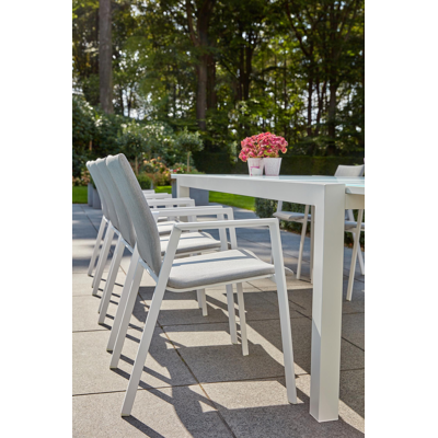 Calobra verlengbare tuintafel in wit aluminium en glas wit - L 220/330 x B 107 x H 75 cm