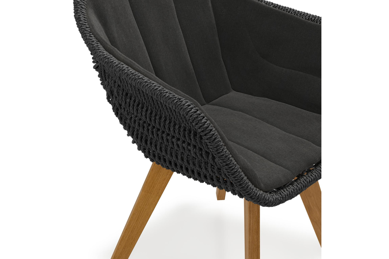 Pagino tuinstoel in teak en zwart ronde wicker met zitkussen in All Weather Sunbrella® Luxe Natte Sooty