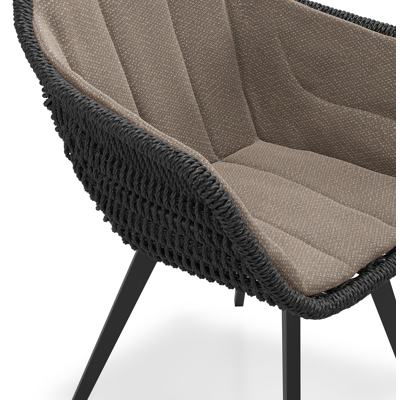 Pagino tuinstoel in zwart aluminium en zwart ronde wicker met zitkussen in All Weather Sunbrella® Luxe Lopi Coconut