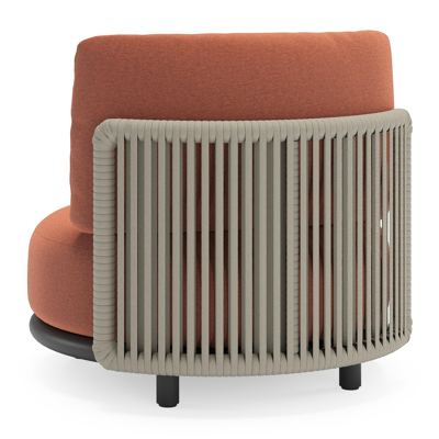 Fauteuil de jardin Lomano en aluminium noir et corde luxe plate tissée verticalement beige et coussins en all weather sunbrella® luxe Heritage Rust