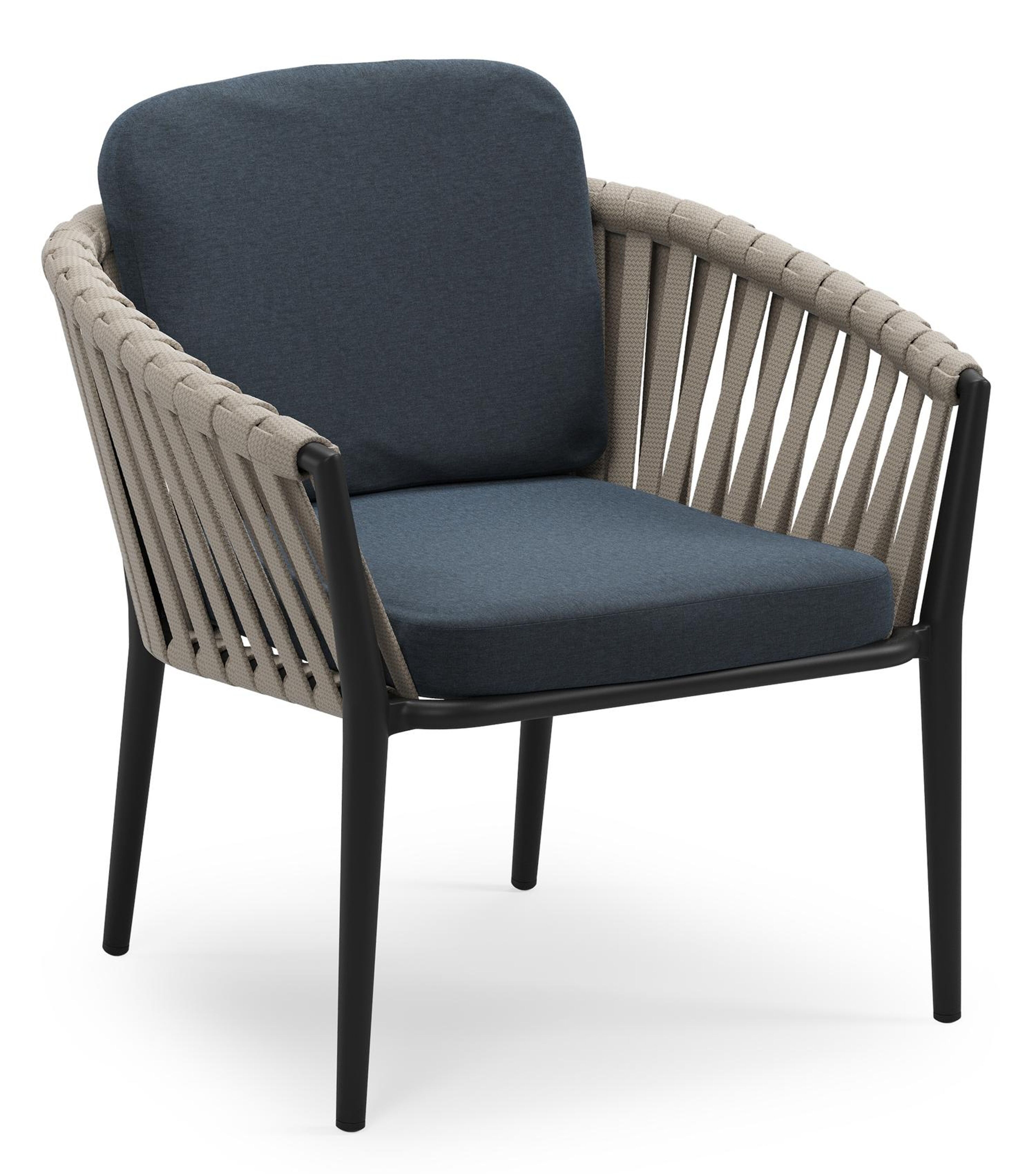 Orso low dining tuinstoel in zwart aluminium en beige verticaal geweven luxe vlakke brede rope met stoelkussen in All Weather Sunbrella® Luxe Heritage Indigo