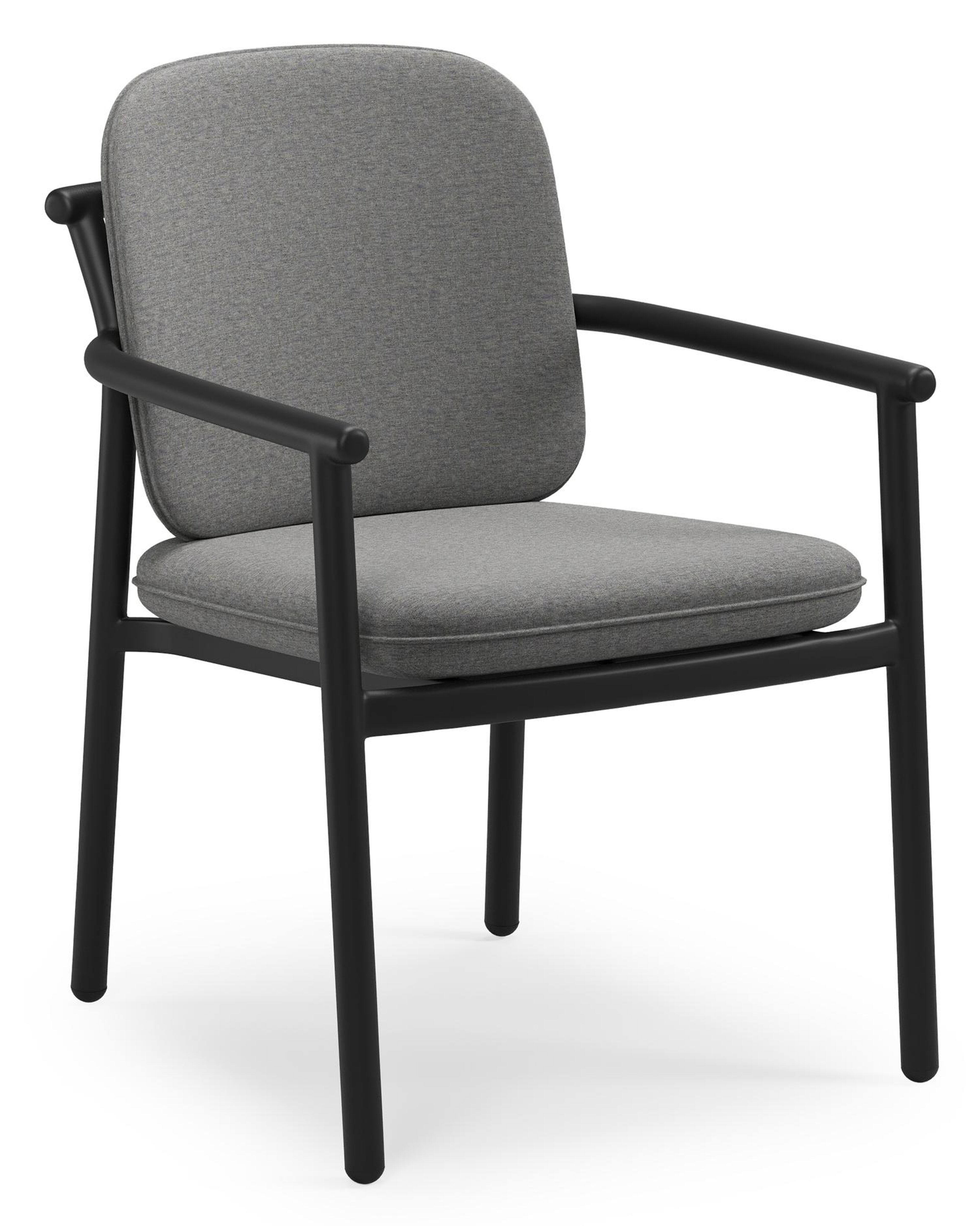 Bono stapelbare tuinstoel in zwart aluminium met stoelkussen in All Weather Sunbrella® Luxe Heritage Slate