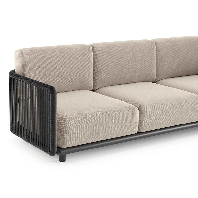 Organo loungebank in zwart aluminium en zwart verticaal geweven luxe vlakke rope met slow farafra all weather Sunbrella® luxe kussen