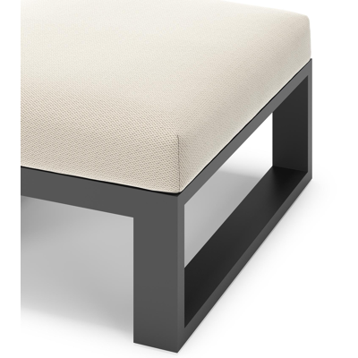 Pouf Verato en aluminium noir et coussins en all weather sunbrella® luxe lopi marble