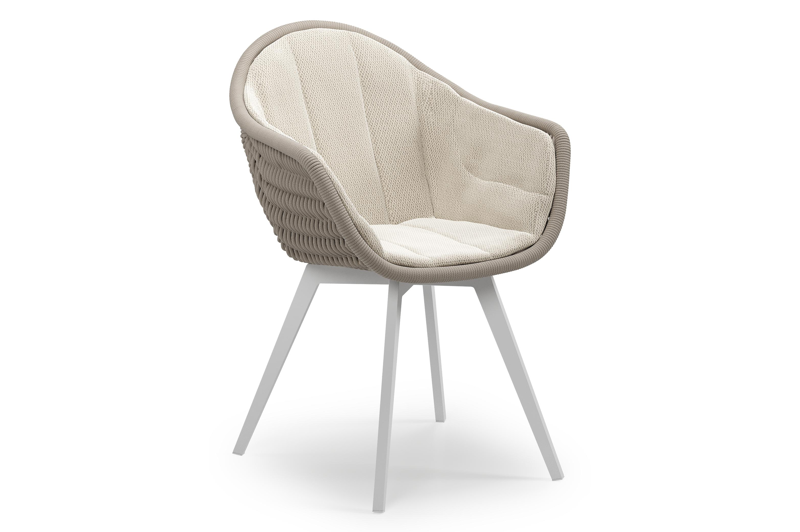 Pagino tuinstoel in wit aluminium en beige ronde wicker met kussen in lopi marble all weather sunbrella® luxe