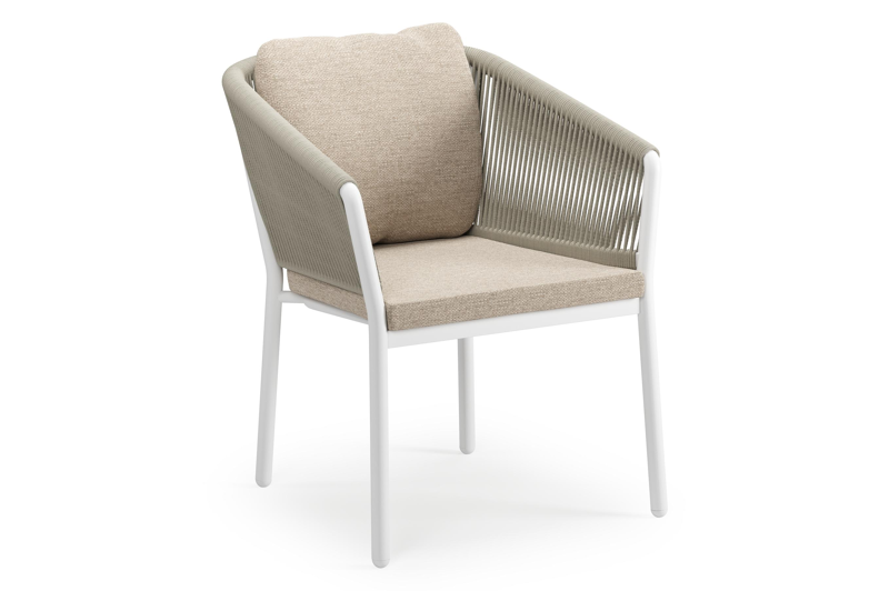 Gerona tuinstoel in wit aluminium en beige verticaal geweven ronde rope met kussen in Rustic Weather+ Softtouch