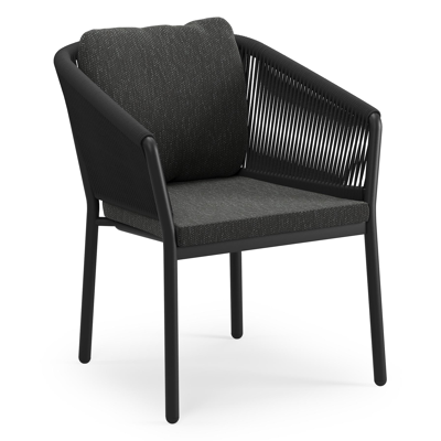 Gerona tuinstoel in zwart aluminium en zwart verticaal geweven ronde rope met kussen in Sky Black Weather+ Softtouch 