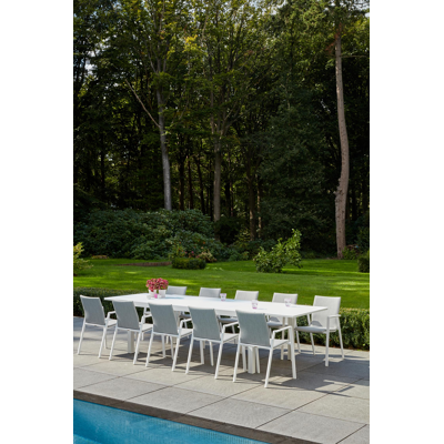 Calobra verlengbare tuintafel in wit aluminium en glas wit - L 220/330 x B 107 x H 75 cm