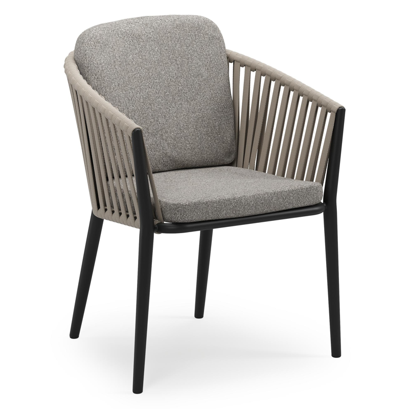 Orso stapelbare tuinstoel in zwart aluminium en beige verticaal geweven luxe vlakke brede rope met stoelkussen in All Weather Sunbrella® Luxe Tundra Charcoal