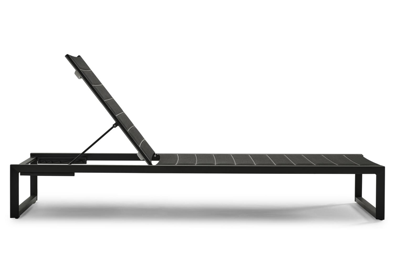 Cirello verstelbaar ligbed in zwart aluminium met zwart comfort textilene