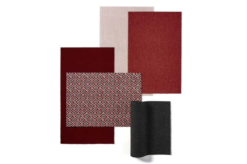 Sierkussen 55 x 55 cm in all weather sunbrella® luxe solid burgundy