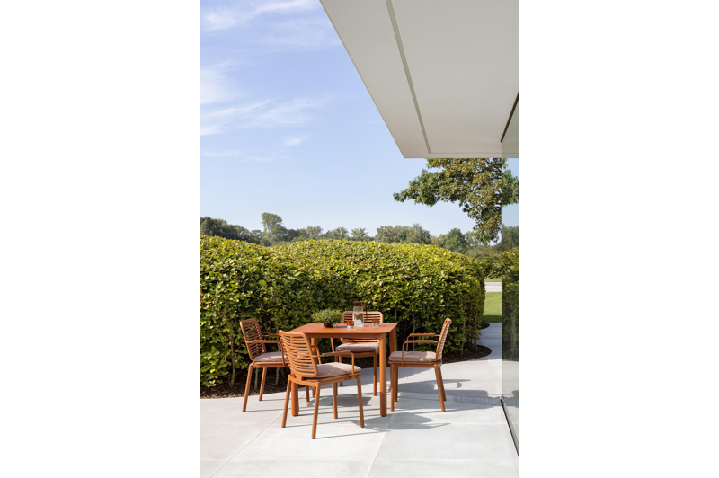 Fano stapelbare tuinstoel in roestbruin aluminium