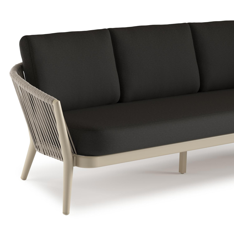 Orso loungebank in beige aluminium en beige verticaal geweven ronde rope met Heritage Char all weather sunbrella® luxe kussen