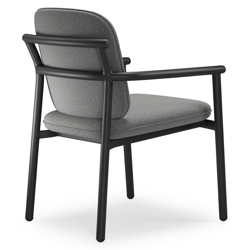 Bono stapelbare tuinstoel in zwart aluminium met stoelkussen in All Weather Sunbrella® Luxe Heritage Slate