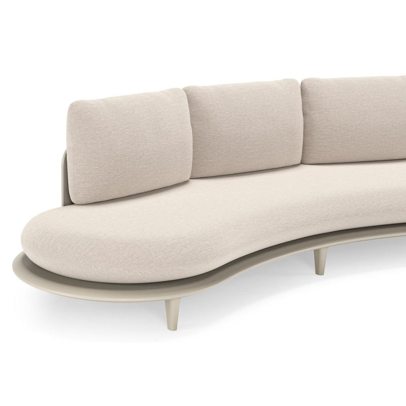Bomero loungebank in beige aluminium met slow farafra all weather sunbrella® luxe kussen