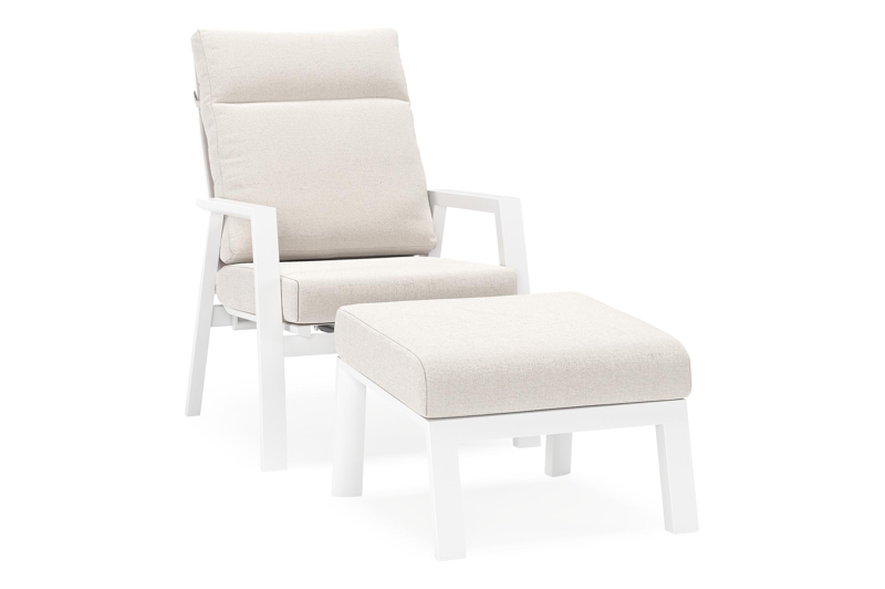 Mismo loungestoel in wit aluminium met beige weather+ softtouch kussens