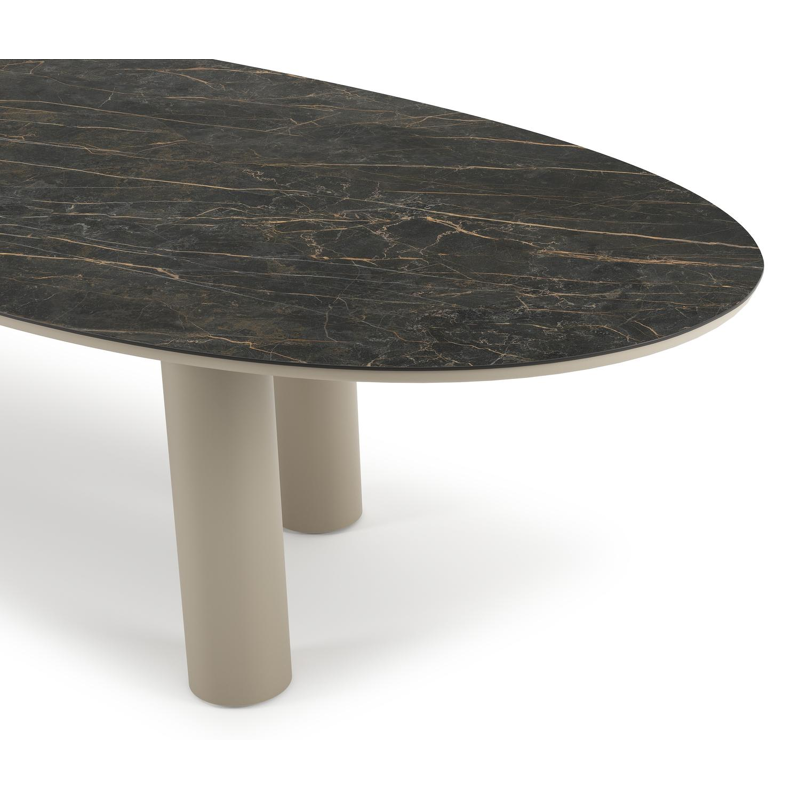 Organo tuintafel organisch in beige aluminium en volkeramiek Black Obsession - L 320 x B 120 x H 74 cm
