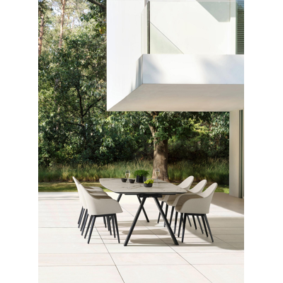 Cesano tuinstoel in zwart aluminium en beige dubbele textilene