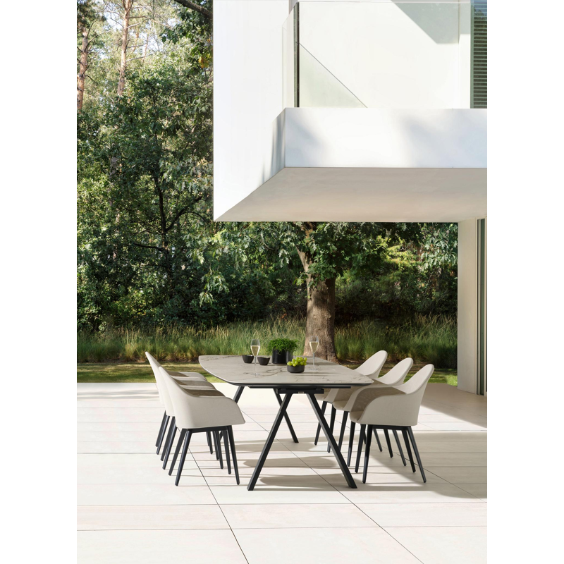 Cesano tuinstoel in zwart aluminium en beige dubbele textilene