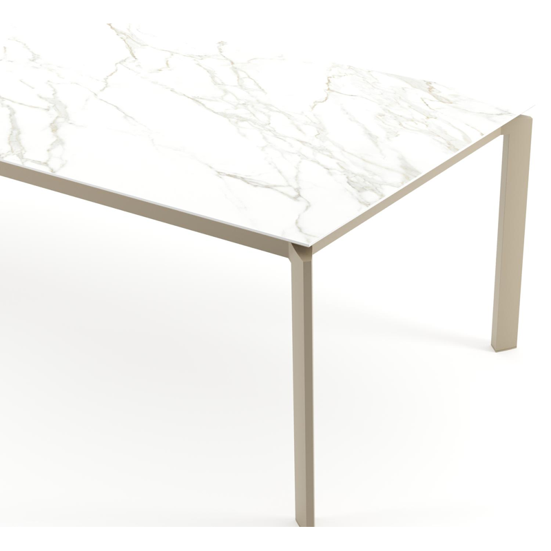 Table de jardin Cirello rectangulaire en aluminium beige et céramique pleine Calacatta - Lg. 280 x Lrg. 110 x Haut. 74.5 cm