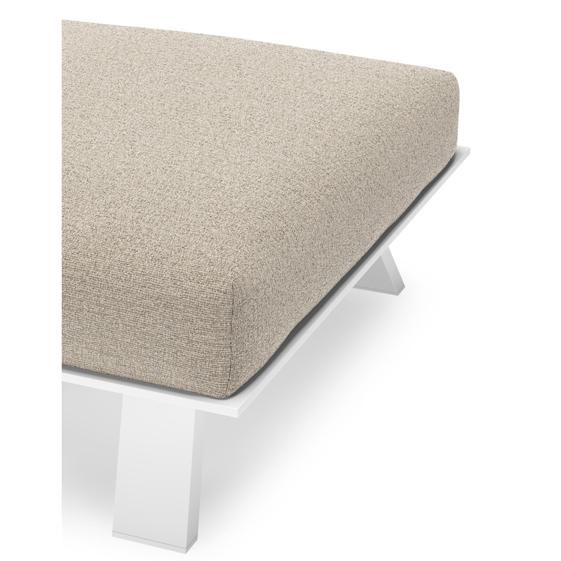 Pouf Cesano en aluminium blanc et coussin en all weather Cosytica catania sand