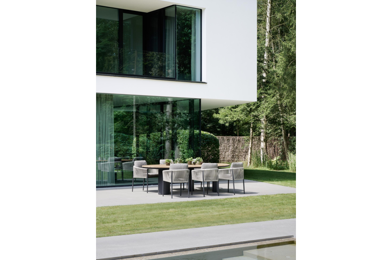 Organo tuintafel organisch in zwart aluminium en teak L 280 x B 120 x H 74 cm