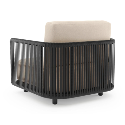 Organo loungestoel in zwart aluminium en zwart verticaal geweven luxe vlakke rope met heritage papyrus all weather Sunbrella® luxe kussen