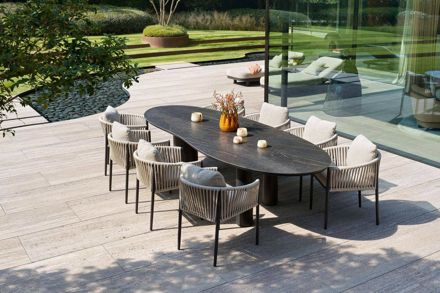 Organo tuintafel organisch in zwart aluminium en volkeramiek black obsession - L 320 x B 120 x H 74 cm