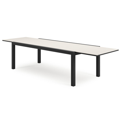 Calobra rechthoekige uitschuifbare tuinset in zwart aluminium en sintered stone crema minerale met 10 Zamora tuinstoelen