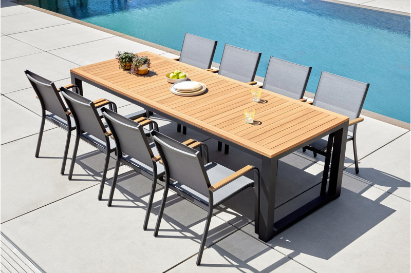 Feltro tuinset in zwart aluminium en teak Natural Finish met 2 Amalfi tuinstoelen