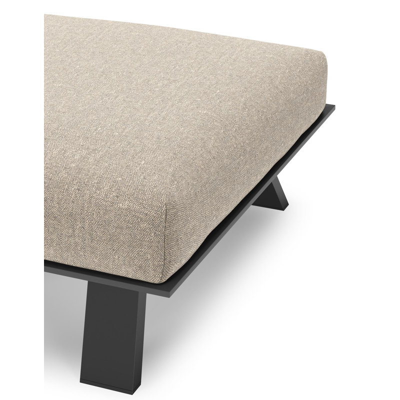 Cesano poef in zwart aluminium met chartres pewter all weather Sunbrella® luxe kussen