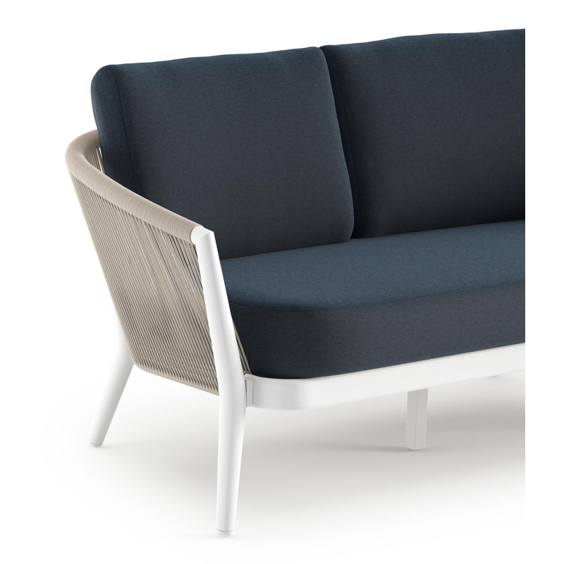 Canapé de jardin Orso en aluminium blanc en corde ronde tissée verticalement beige et coussins en all weather sunbrella® luxe Heritage Indigo