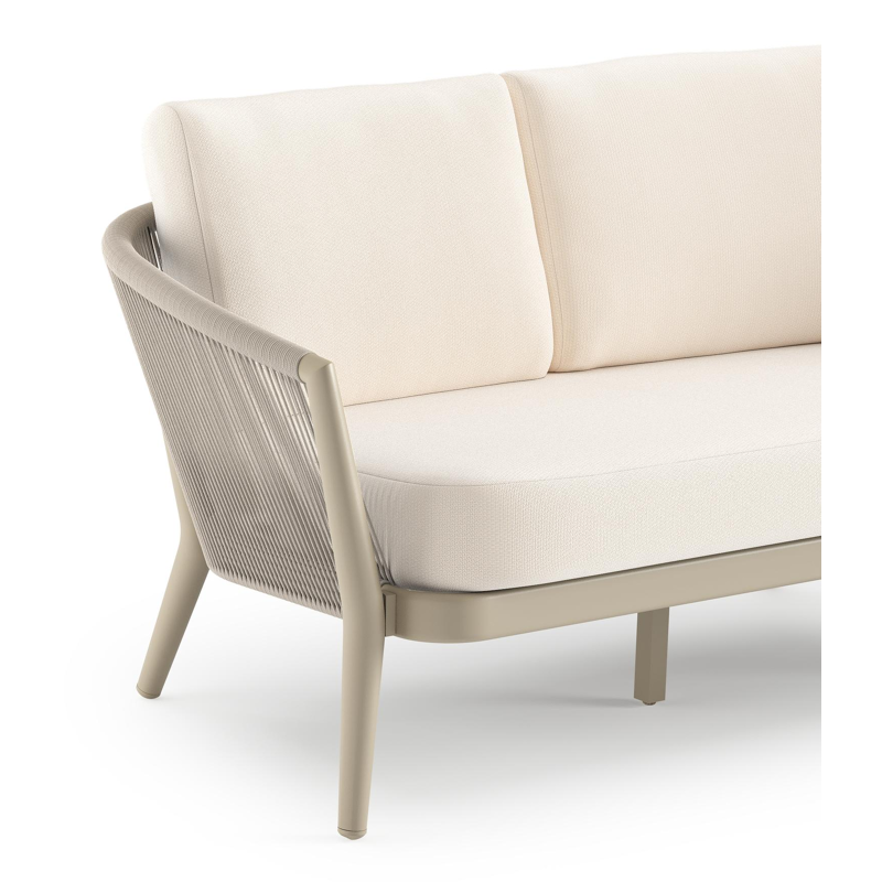 Orso loungebank in beige aluminium en beige verticaal geweven ronde rope met Lopi Snow all weather sunbrella® luxe kussen