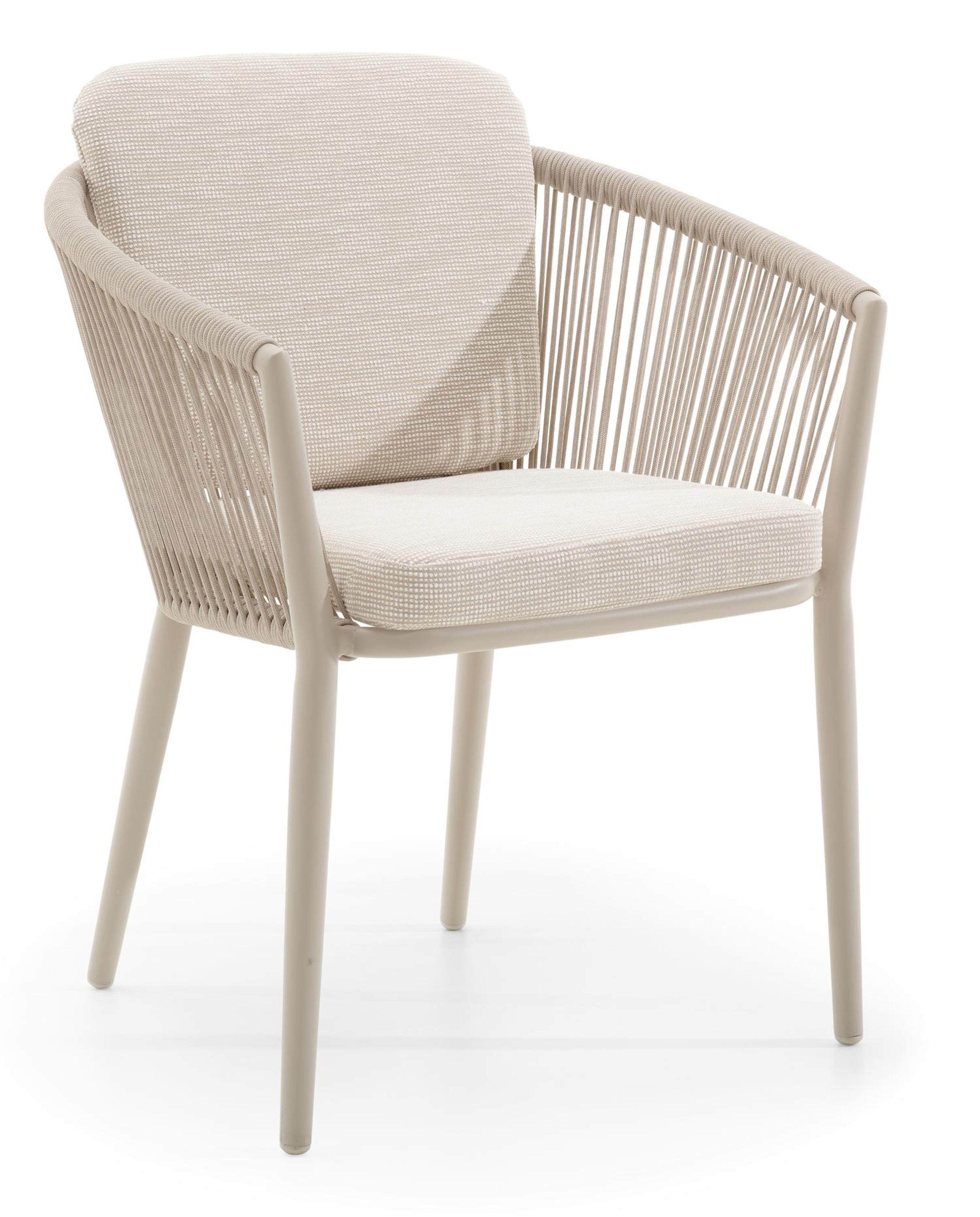 Orso stapelbare tuinstoel in beige aluminium en beige verticaal geweven ronde rope met kussen in All Weather Sunbrella® Luxe Slow Farafra