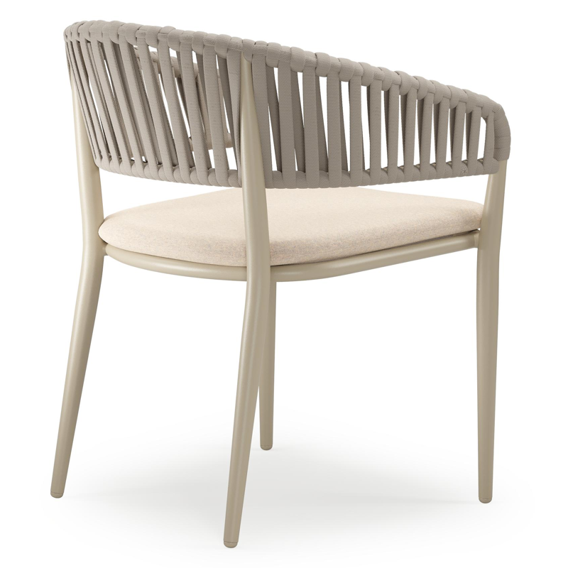 Tolfa stapelbare tuinstoel in beige aluminium en beige verticaal geweven luxe vlakke brede rope met stoelkussen in All Weather Sunbrella® Luxe Heritage Papyrus