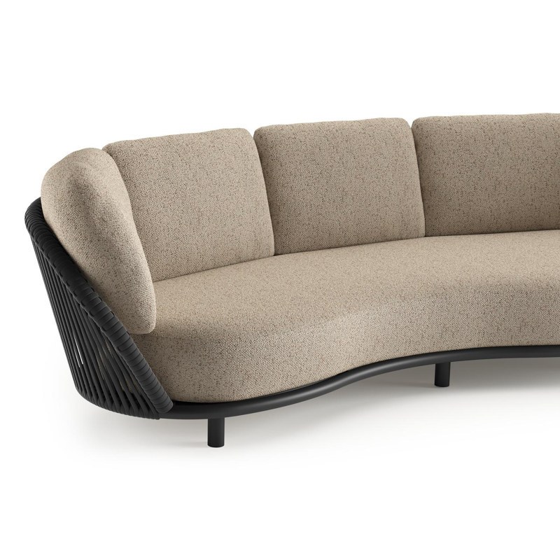 Lupino loungebank in zwart aluminium en zwart verticaal geweven luxe vlakke brede rope met bora jungle all weather cosytica kussen