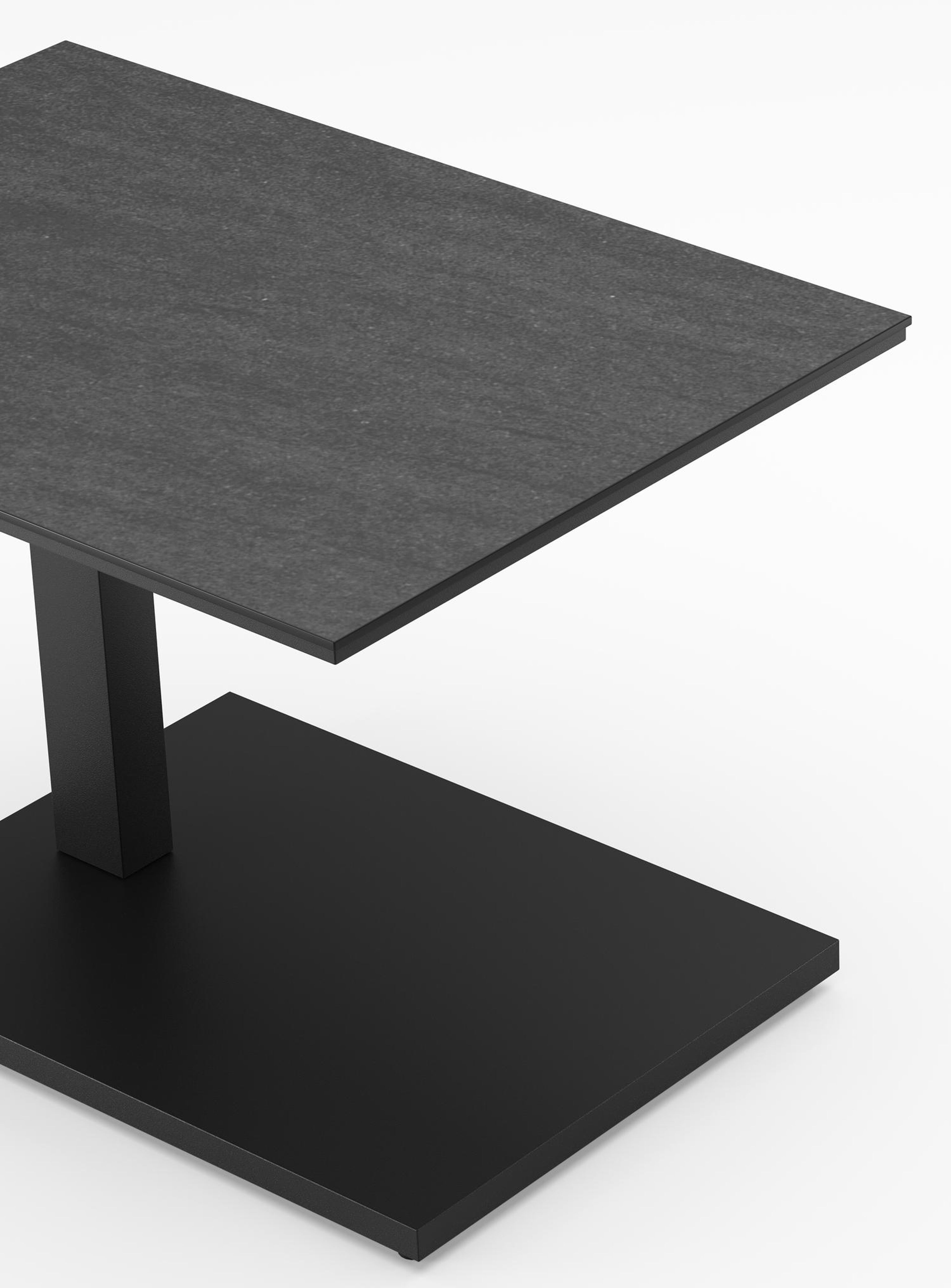 Cirello Pop up bijzettafel in zwart aluminium en basalt black volkeramiek - L 70 x B 50 x H 66 cm