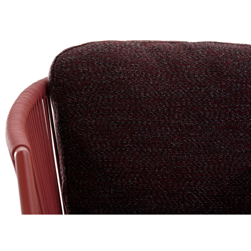 Orso tuinstoel in ruby aluminium en verticaal geweven ronde rope met All Weather Sunbrella Tundra Red kussen