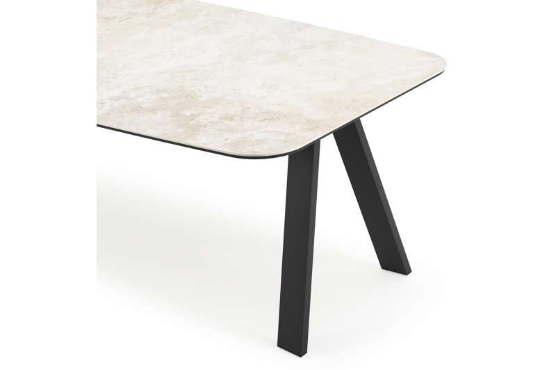 Table de jardin Cesano forme de bateau en aluminium noir et céramique pleine Rapolano Lg. 255 x Lrg. 115 cm