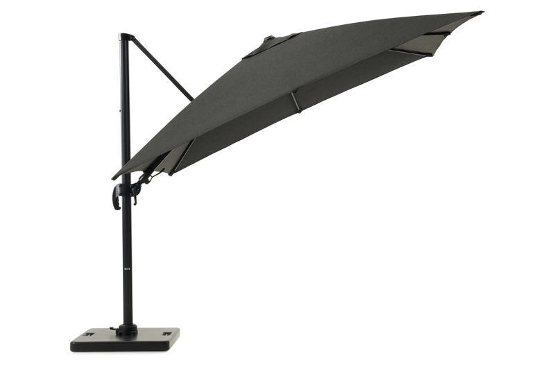 Avola zweefparasol met tiltfunctie in zwart aluminium en Natte Sooty Sunbrella® Premium parasoldoek - L1 300 x L2 300 cm met Pedito parasolvoet 120 kg