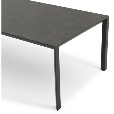 Malito tuintafel in zwart aluminium en volkeramiek calatorao - L 280 x B 110 x H 75 cm