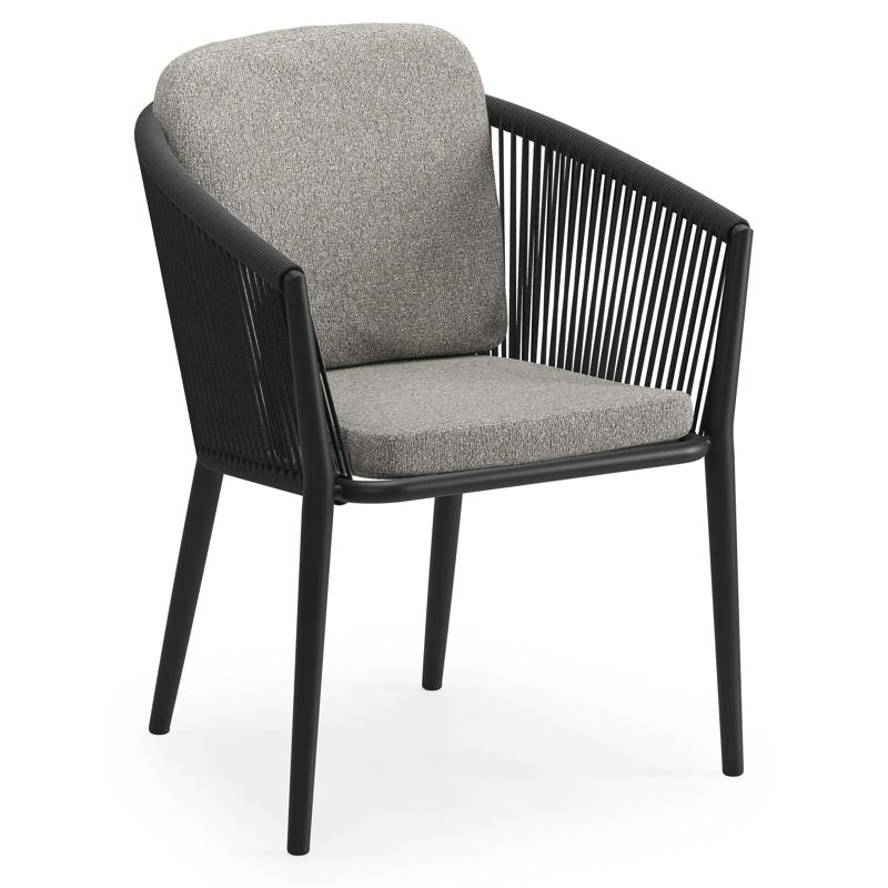 Orso tuinstoel in zwart aluminium en zwart verticaal geweven ronde rope met luxe zitkussen in All Weather Sunbrella® Luxe Tundra Charcoal