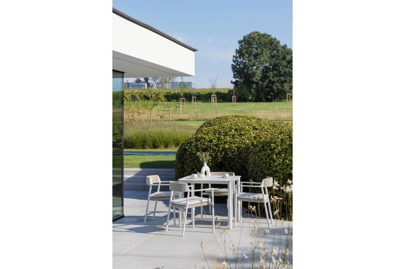 Orso tuintafel afgerond vierkant in wit aluminium - L 90 x B 90 x H 75 cm