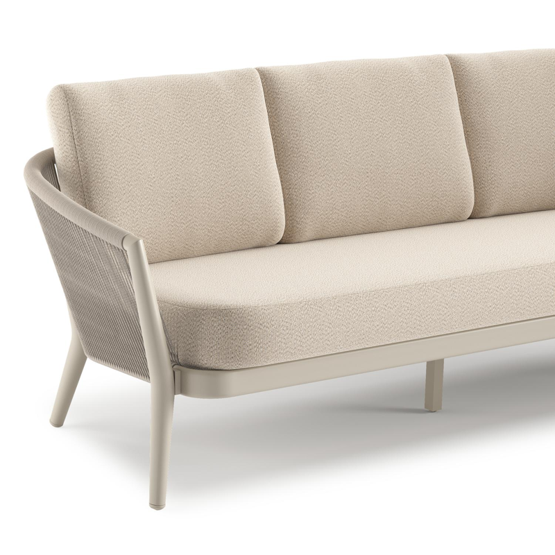 Orso loungebank in beige aluminium en beige verticaal geweven ronde rope met Lopi Sand all weather sunbrella® luxe kussen