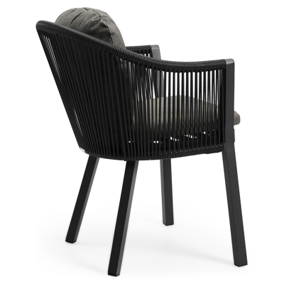 Nano tuinstoel in zwart aluminium en zwart verticaal geweven rope met kussen in natte dark taupe all weather sunbrella® luxe