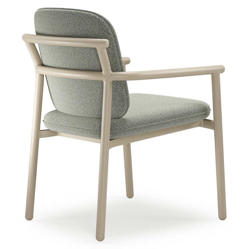Bono stapelbare tuinstoel in beige aluminium met stoelkussen in All Weather Sunbrella® Luxe Savane Leaf