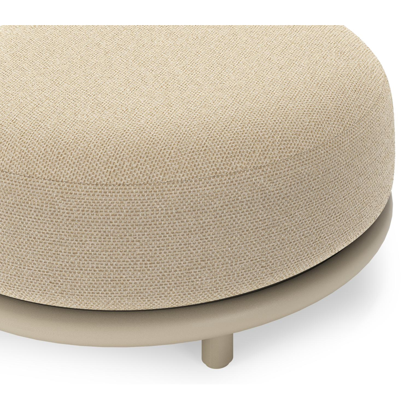 Lomano poef in beige aluminium en beige verticaal geweven luxe vlakke rope met Althea Camel all weather cosytica