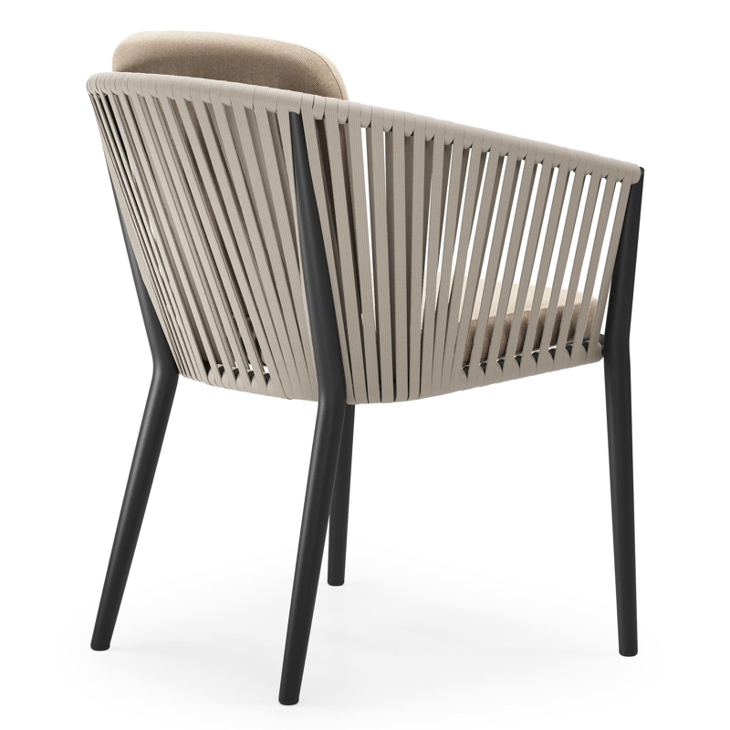 Chaise de jardin Orso en aluminium noir et corde plate tissée verticalement beige avec coussin en All Weather Sunbrella® Luxe Natte Heather Beige